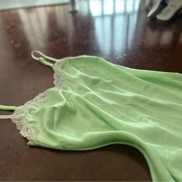 Vintage Victoria’s Secret Satin Slip Dress w Lace Detailing, Small, Pastel Green - Picture 7 of 7